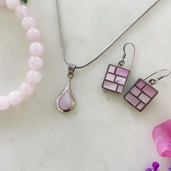 Rose Quartz Pendant Necklace, Earrings and Bracelet Set - Picture 3 of 11